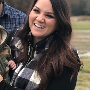 Meet your Posher, Lauren